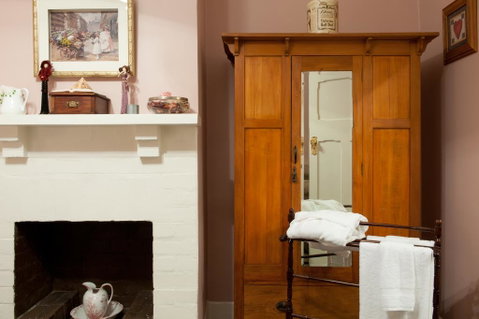 Linfield Cottage - Surfers Gold Coast 3