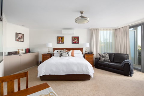 Luna Blu - Luxury B&B - Surfers Gold Coast 1