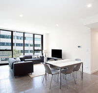 Luxury 3 Bedroom Apartment in an Amazing Location - Surfers Gold Coast