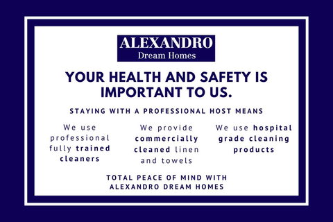 LUXURY APARTMENT / / MOMENTS TO LANE COVE VILLAGE - Surfers Gold Coast 1