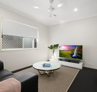 Luxury Home close to Sleemans QE2 Hospital  Griffith Uni - Surfers Gold Coast