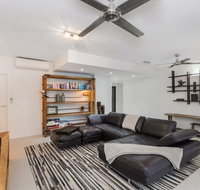 Luxury Pool Side Apartment in Beachfront Resort - Surfers Gold Coast