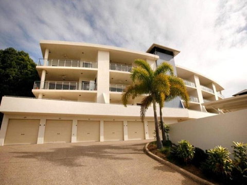 Magnificent Location With Amazing Views - Surfers Gold Coast 1