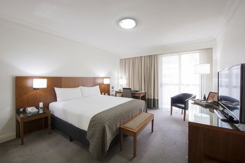 Majestic Roof Garden Hotel - Surfers Gold Coast 0