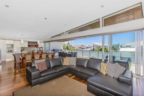 Malibu Beach House @ Corporate Boardies - Surfers Gold Coast 2