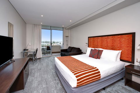 Mercure Centro Port Macquarie - Surfers Gold Coast 3