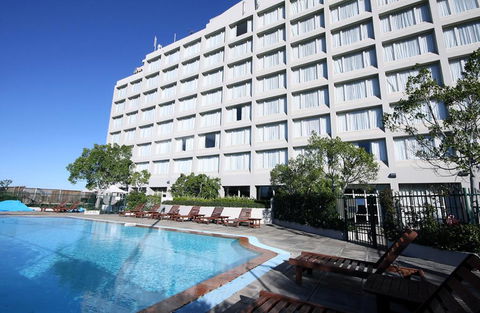 Mercure Sydney Parramatta - Surfers Gold Coast 1