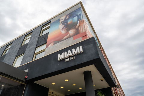 Miami Hotel Melbourne - Surfers Gold Coast 0