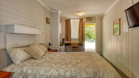 Millers Cottage Motel - Surfers Gold Coast 2
