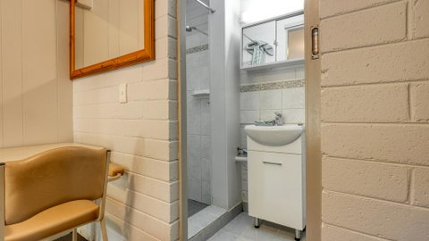 Millers Cottage Motel - Surfers Gold Coast 1