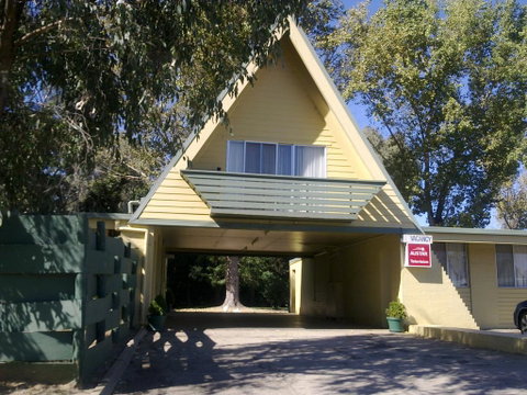 Millers Cottage Motel - Surfers Gold Coast 0