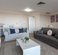 Milsons Point Apartment with Harbour Bridge Views - Surfers Gold Coast