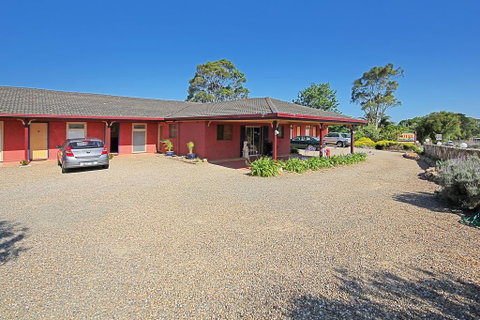 Milton Village Motel - Surfers Gold Coast 2