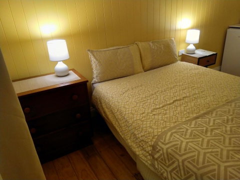 Minto Colonial Accommodation - Surfers Gold Coast 1