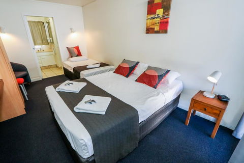 Miriam Vale Motel - Surfers Gold Coast 2