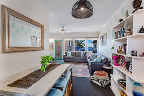 Moana Blue, Unit 3/87 Shoal Bay Road - Surfers Gold Coast 3