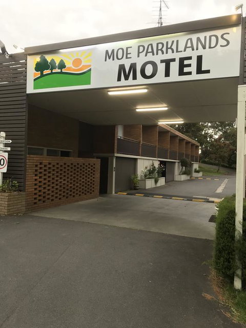 Moe Parklands Motel - Surfers Gold Coast 2