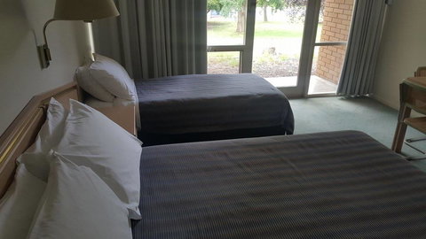 Moe Parklands Motel - Surfers Gold Coast 0