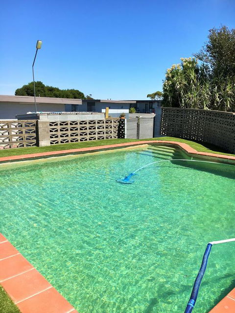 Motel Dimboola - Surfers Gold Coast 3