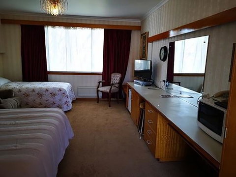 Motel Mayfair On Cavell - Surfers Gold Coast 1