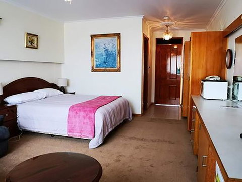 Motel Mayfair On Cavell - Surfers Gold Coast 2