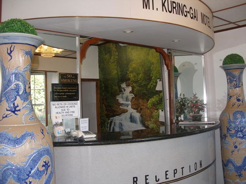 Mt Kuring-Gai Motel - Surfers Gold Coast 2