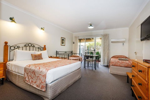 Nelsons Of Bridgetown - Surfers Gold Coast 2