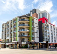 Baileys Serviced Apartments - Surfers Gold Coast