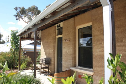Hotham Ridge Estate - Surfers Gold Coast 0