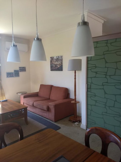 Hotham Ridge Estate - Surfers Gold Coast 11