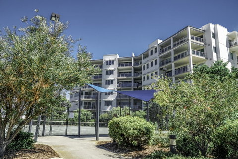 Luxury Suite Bunbury - Surfers Gold Coast 21