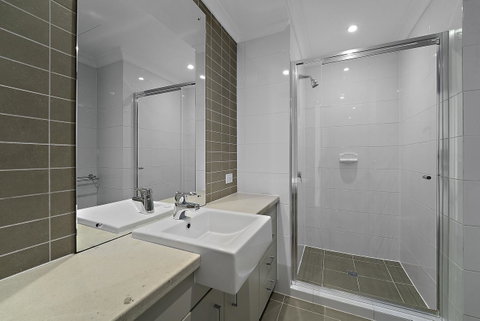 Luxury Suite Bunbury - Surfers Gold Coast 14