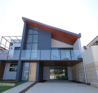 Sunset Place Apartments - Surfers Gold Coast