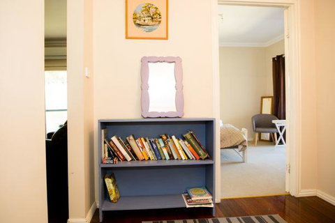 Yvonnes Rest Holiday Home - Surfers Gold Coast 2