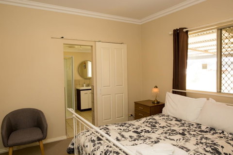 Yvonnes Rest Holiday Home - Surfers Gold Coast 3