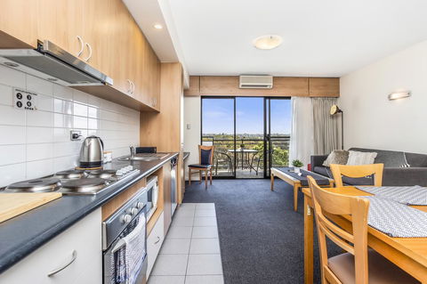 508 Stupendous Sunsets & Views Pool Gym Parking - Surfers Gold Coast 12