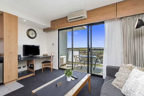 508 Stupendous Sunsets & Views Pool Gym Parking - Surfers Gold Coast 5