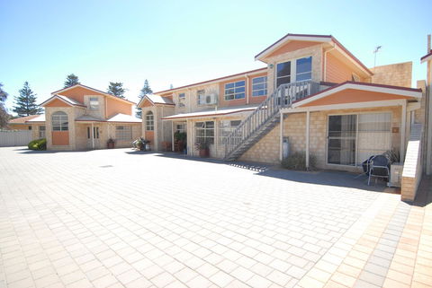 Esperance Foreshore Apartments - Surfers Gold Coast 0