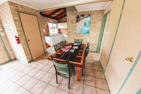 Esperance Foreshore Apartments - Surfers Gold Coast 34