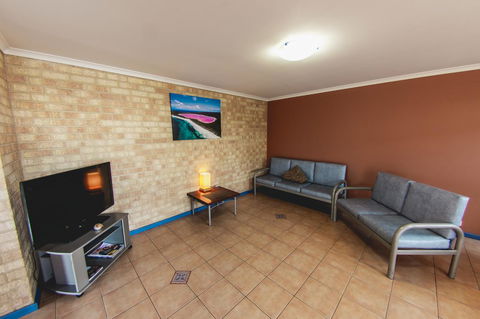 Esperance Foreshore Apartments - Surfers Gold Coast 42