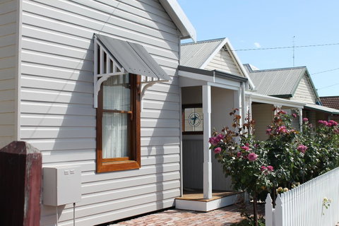 Bluebird Cottage - Surfers Gold Coast 31
