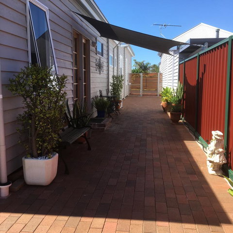 Bluebird Cottage - Surfers Gold Coast 28