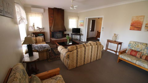 Daisy Cottage - Surfers Gold Coast 12