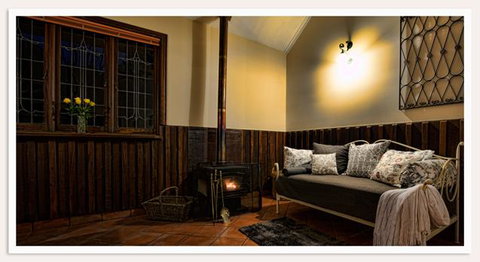 Oak Tree Barn Bridgetown - Surfers Gold Coast 13