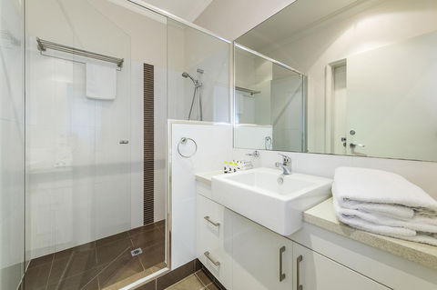 Dolphin Quay Apartments - Surfers Gold Coast 42