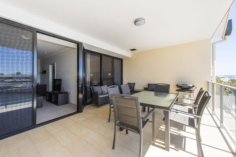 Dolphin Quay Apartments - Surfers Gold Coast 27