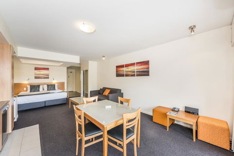 Ascot Quays Apartment 102 - Surfers Gold Coast 21