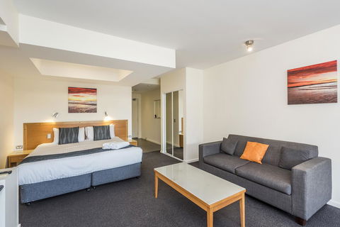Ascot Quays Apartment 102 - Surfers Gold Coast 13