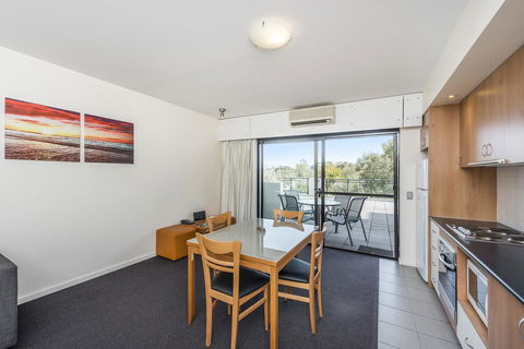 Ascot Quays Apartment 102 - Surfers Gold Coast 22