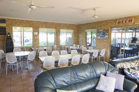 Lancelin Lodge - Surfers Gold Coast 21
